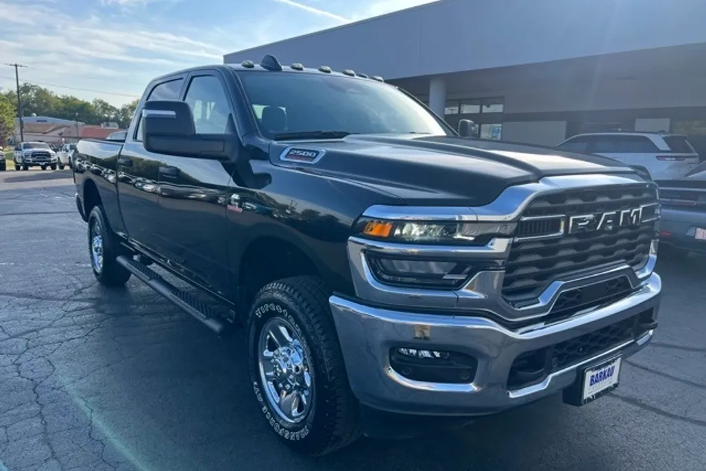 2025 Ram 2500 Tradesman photo 1