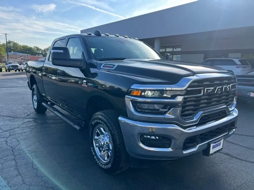 2025 Ram 2500 Tradesman photo 1