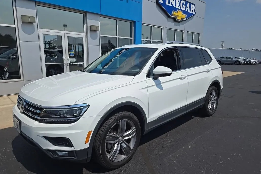 2019 Volkswagen Tiguan SEL Premium photo 1