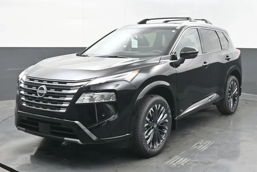 2026 Nissan Rogue Platinum photo 1