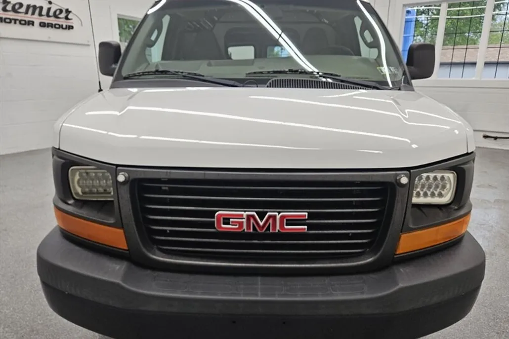 2016 Gmc Savana 2500 Cargo photo 1