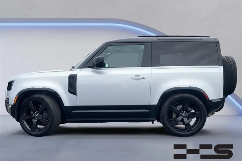 2024 Land Rover Defender X-Dynamic SE photo 1