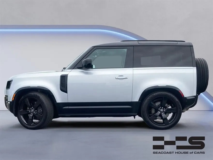 2024 Land Rover Defender X-Dynamic SE photo 1