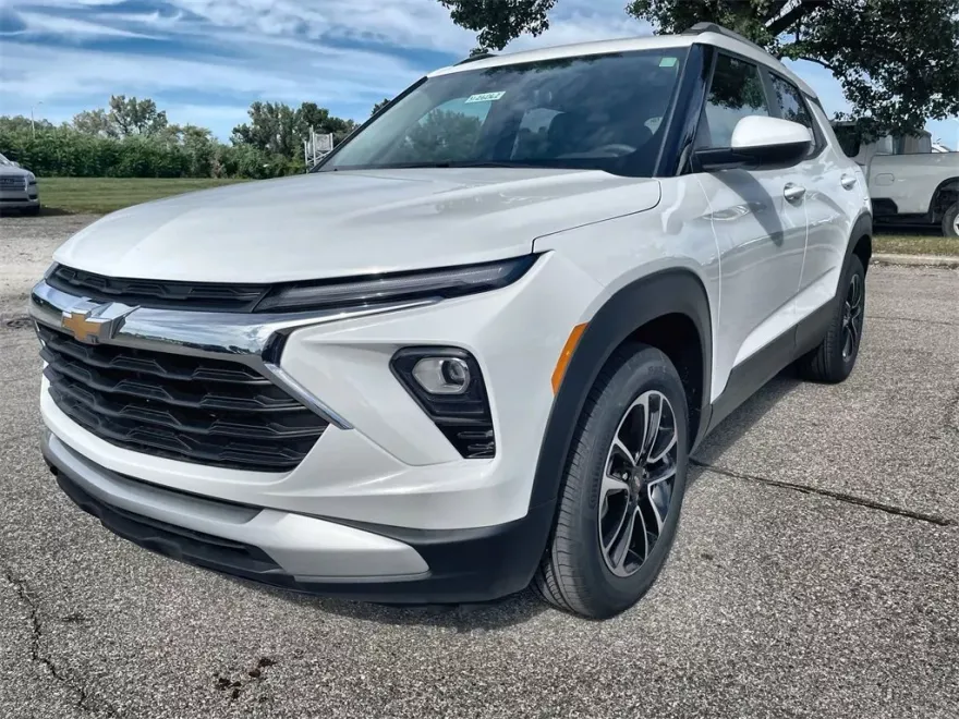 2026 Chevrolet Trailblazer LT photo 1