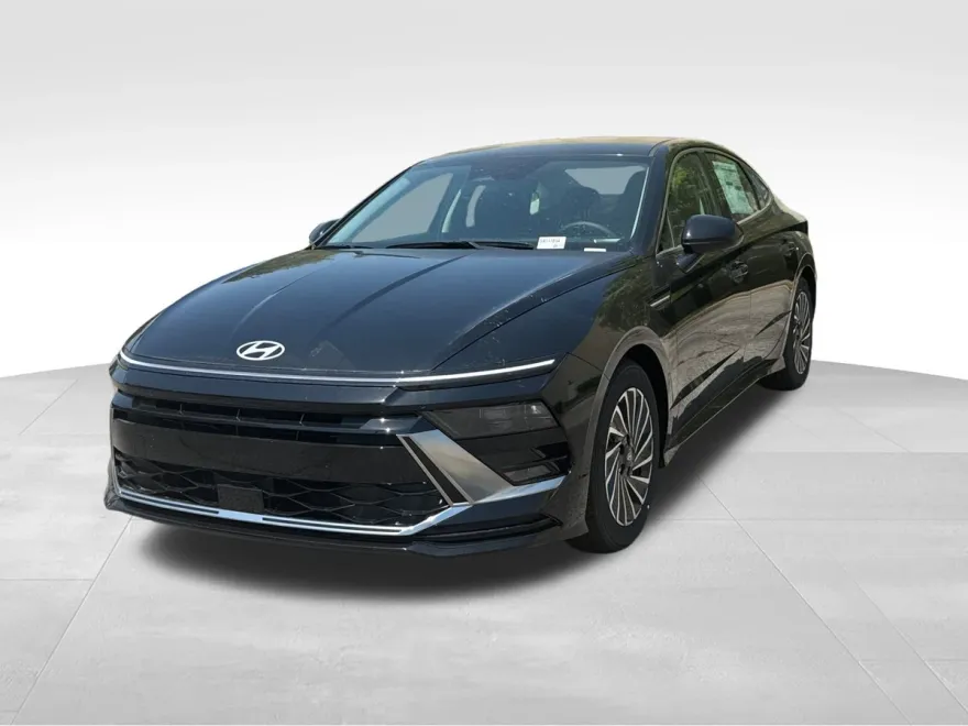 2025 Hyundai Sonata Hybrid SEL photo 1
