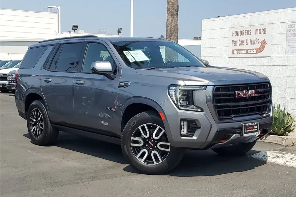 2021 Gmc Yukon AT4 photo 1