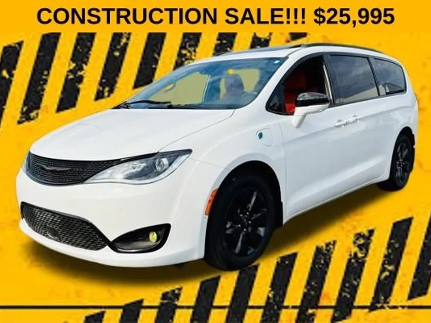 2020 Chrysler Pacifica Hybrid Limited photo 1