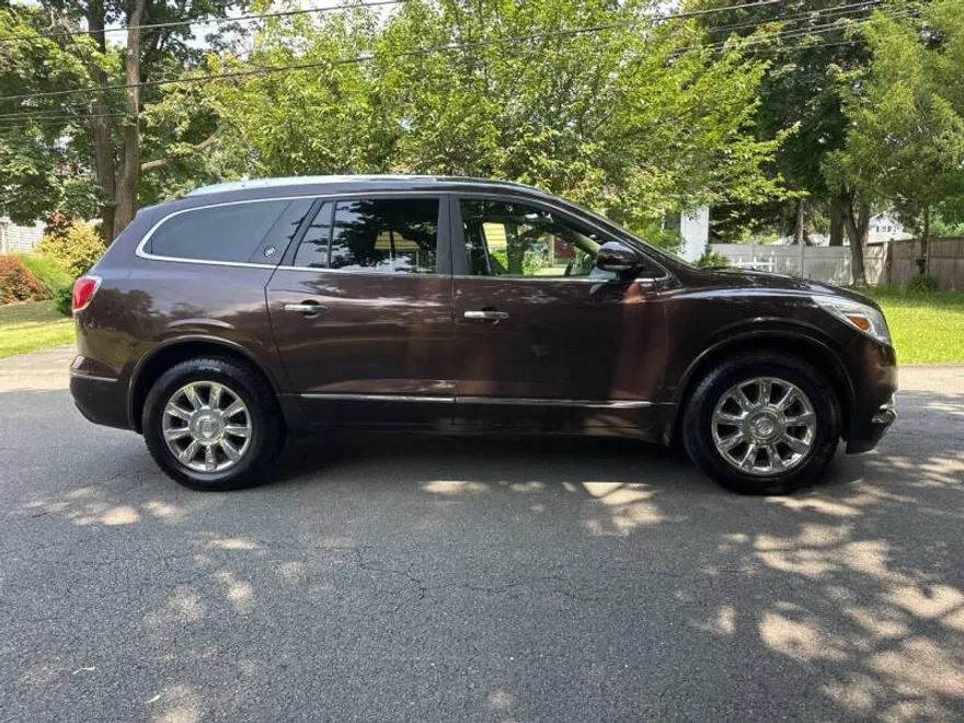 2015 Buick Enclave Leather photo 1