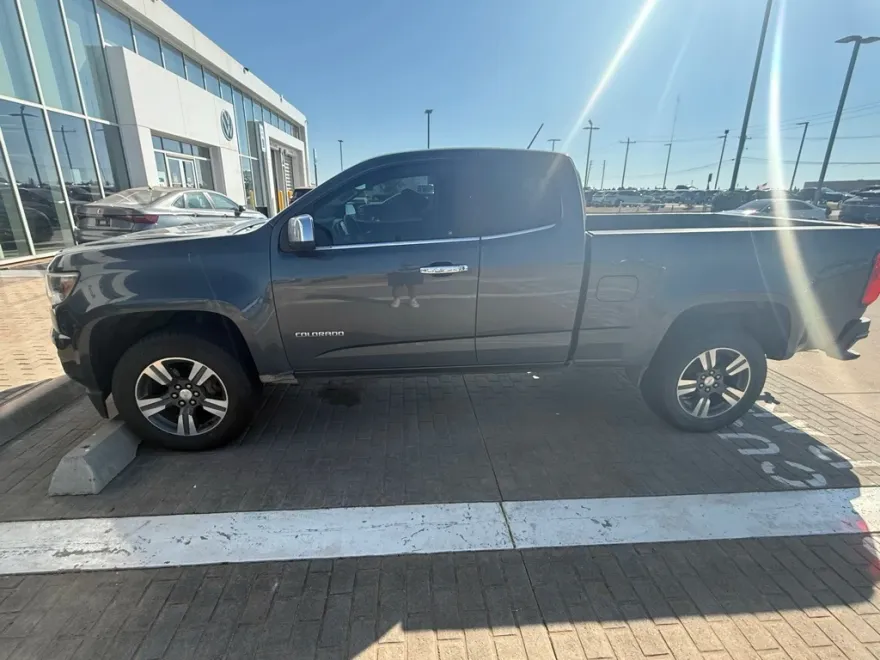 2016 Chevrolet Colorado LT photo 1