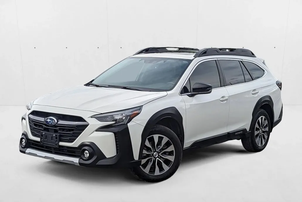 2023 Subaru Outback Limited XT photo 1