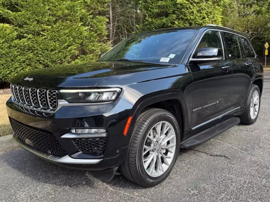 2023 Jeep Grand Cherokee Summit photo 1