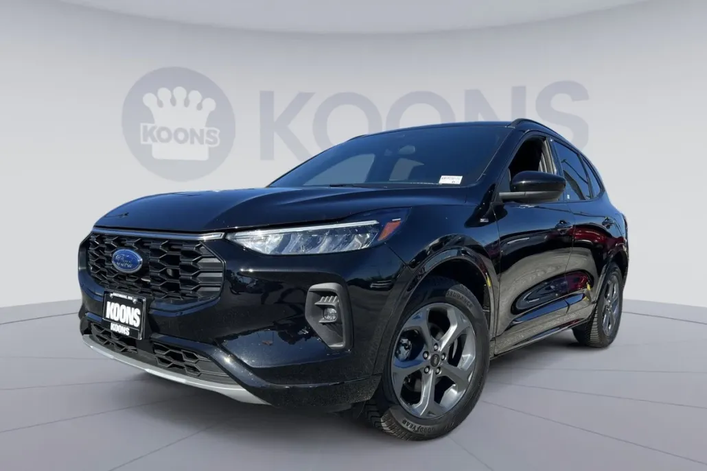 2023 Ford Escape ST-Line Select photo 1
