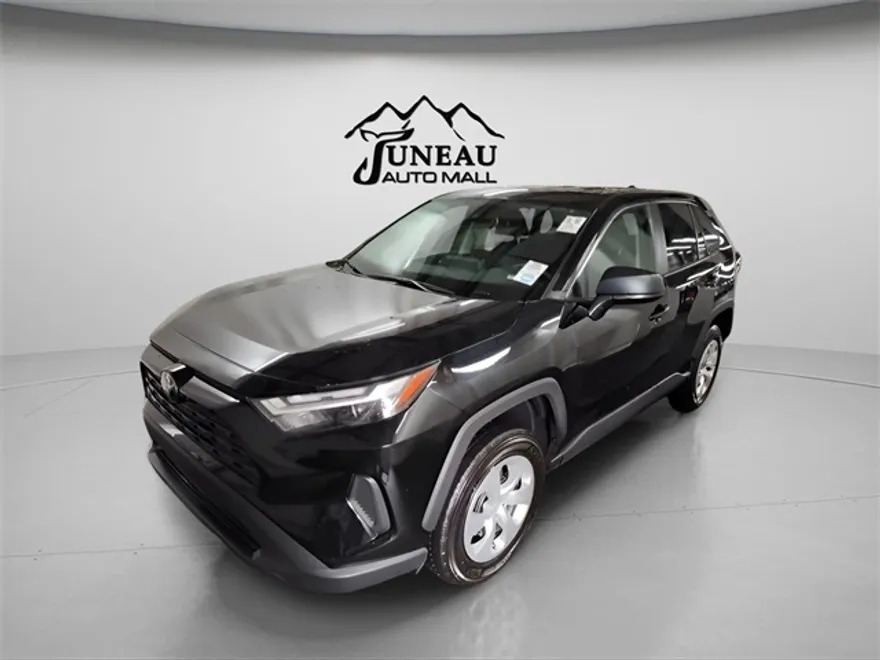 2024 Toyota RAV4 LE photo 1
