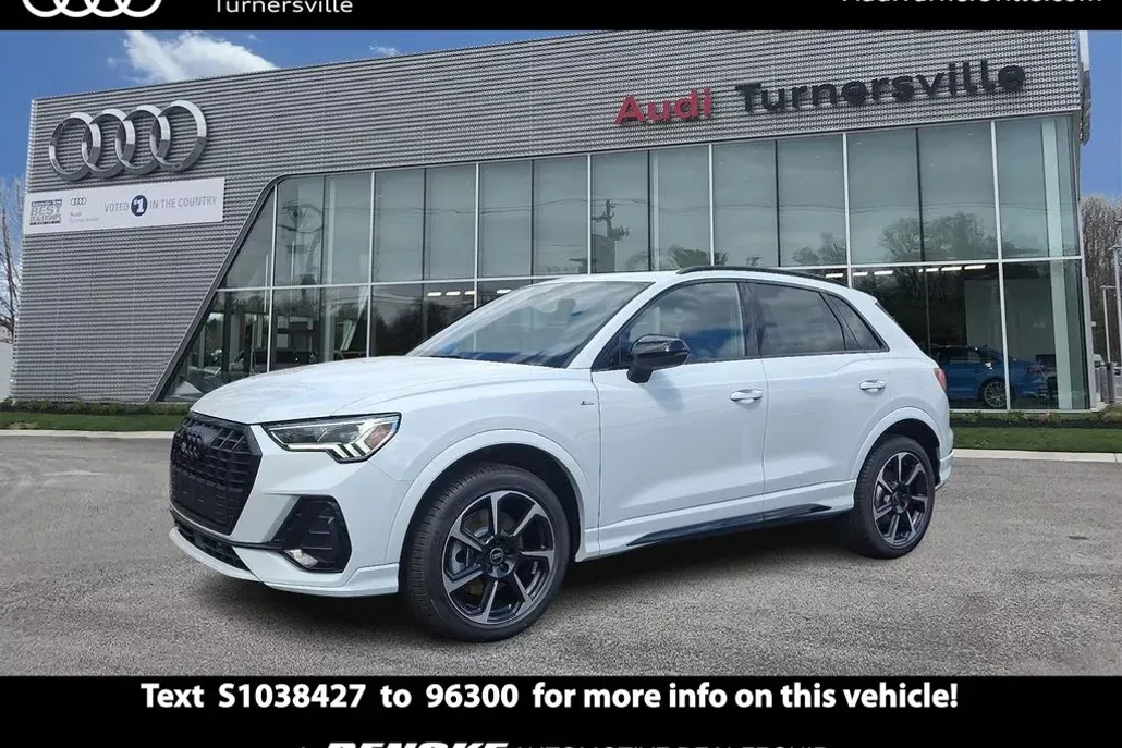 2025 Audi Q3 S line Premium Plus photo 1