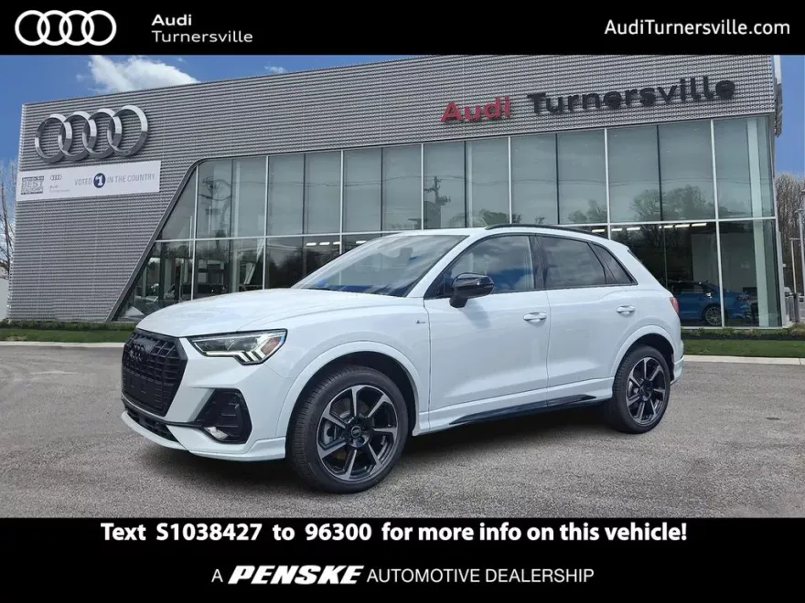 2025 Audi Q3 S line Premium Plus photo 1