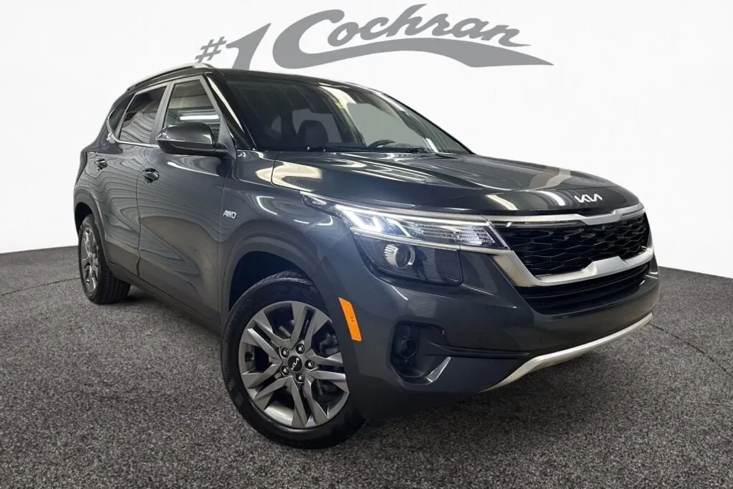 2023 Kia Seltos S photo 1