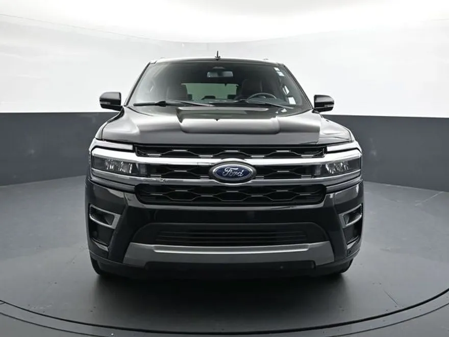 2024 Ford Expedition Limited photo 1