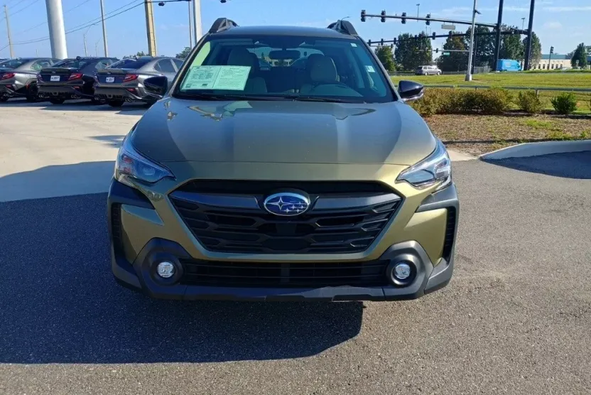 2024 Subaru Outback Premium photo 1
