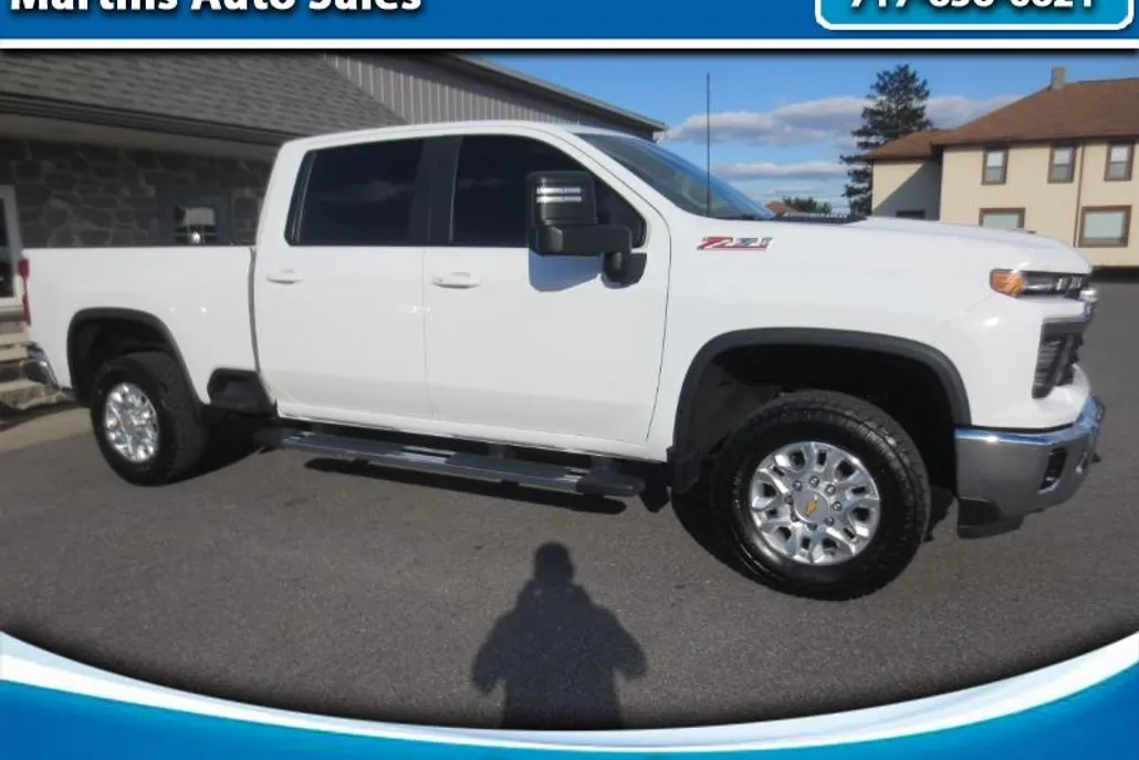 2024 Chevrolet Silverado 2500HD LT photo 1