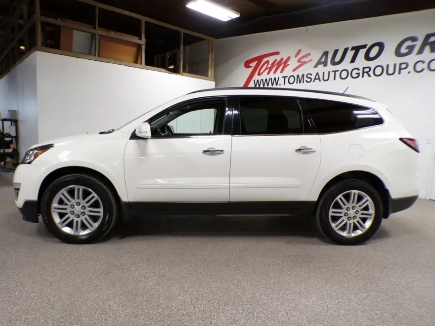2014 Chevrolet Traverse 1LT photo 1
