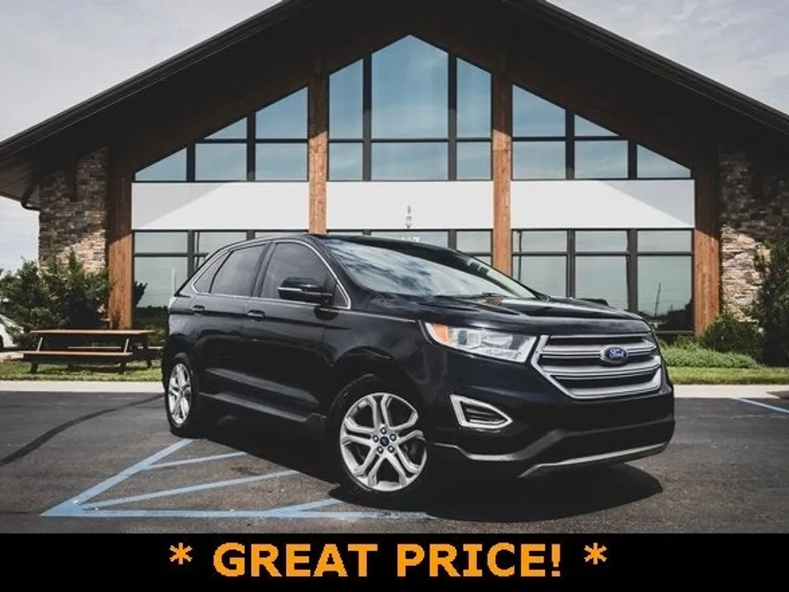 2017 Ford Edge Titanium photo 1