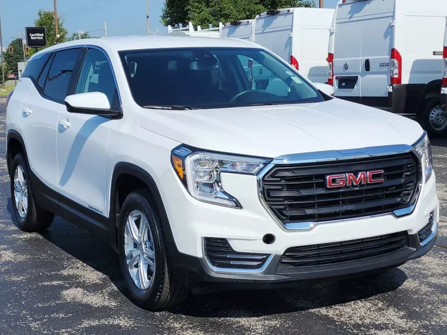 2024 Gmc Terrain SLE photo 1