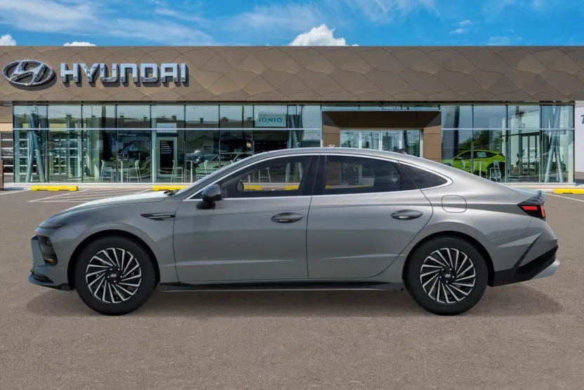 2026 Hyundai Sonata Hybrid SEL photo 1