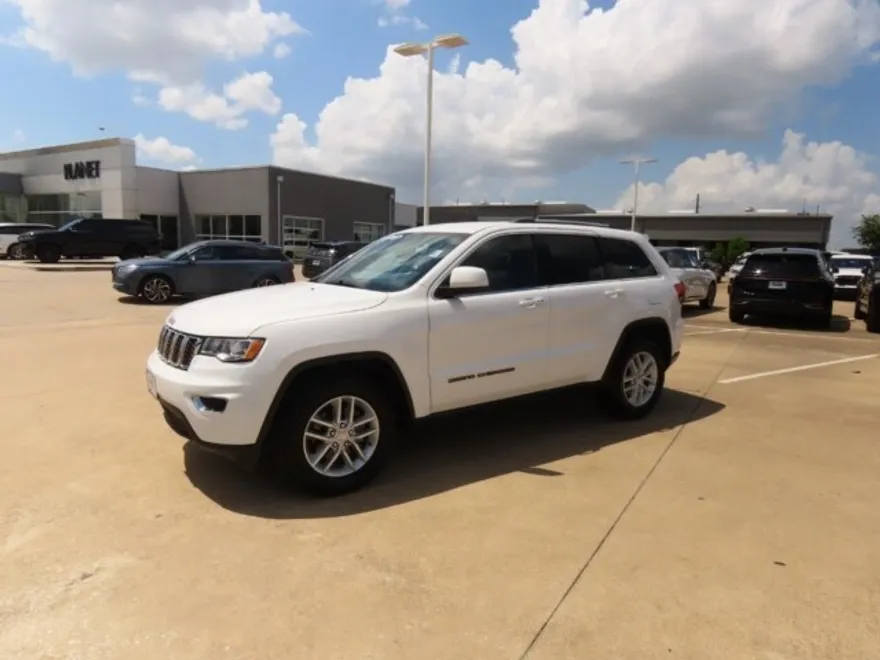 2018 Jeep Grand Cherokee Laredo E photo 1