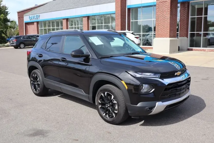 2022 Chevrolet Trailblazer LT photo 1