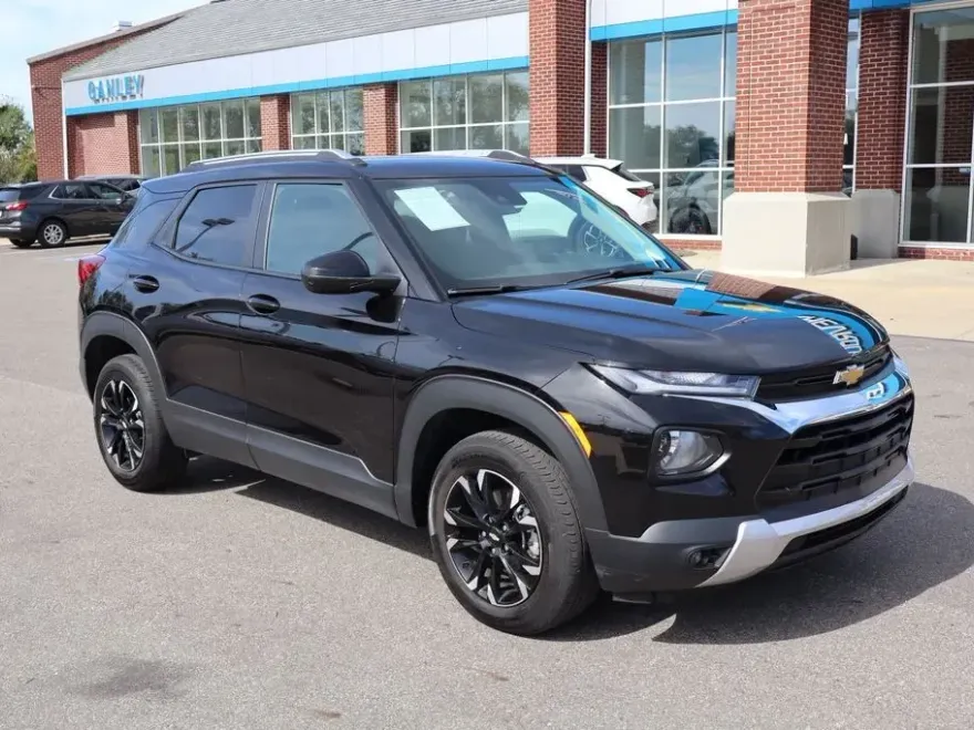 2022 Chevrolet Trailblazer LT photo 1