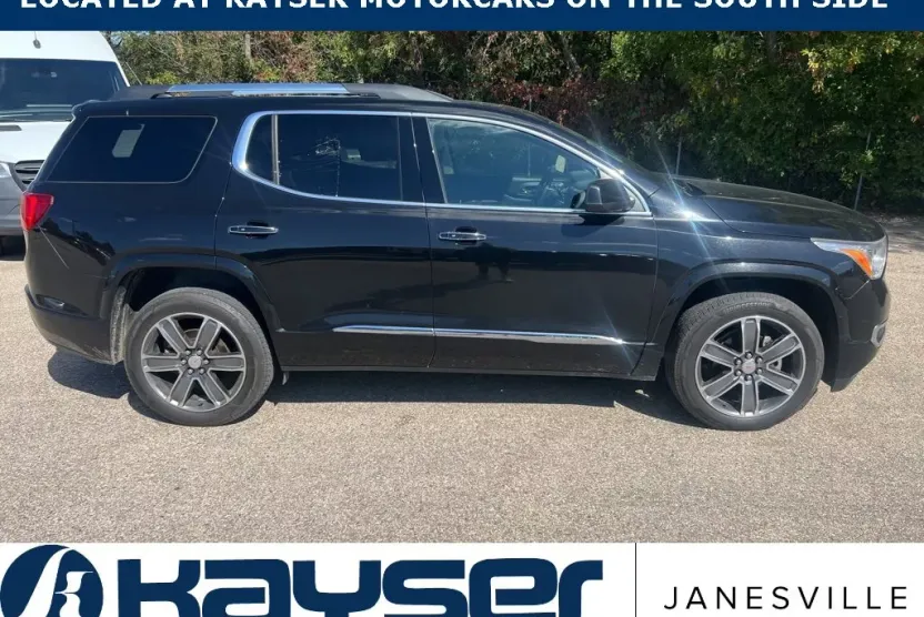 2017 Gmc Acadia Denali photo 1