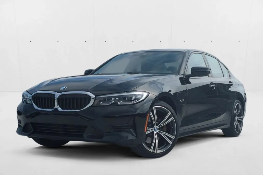 2022 Bmw 330e 3-Series photo 1