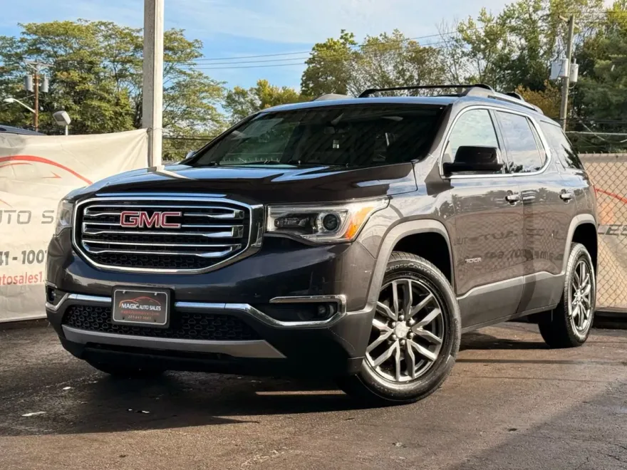 2017 Gmc Acadia SLT photo 1