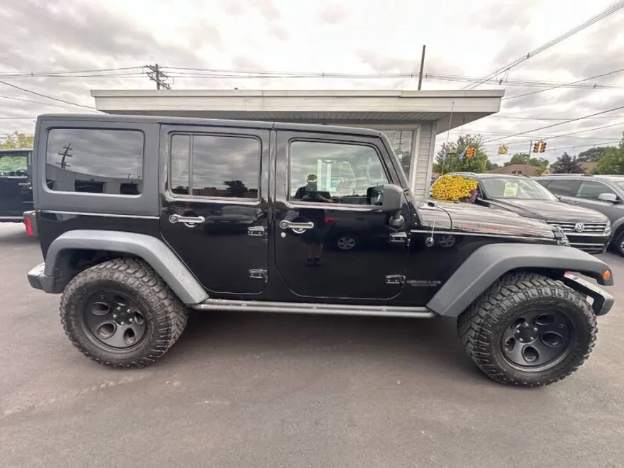 2015 Jeep Wrangler Unlimited Rubicon Hard Rock photo 1