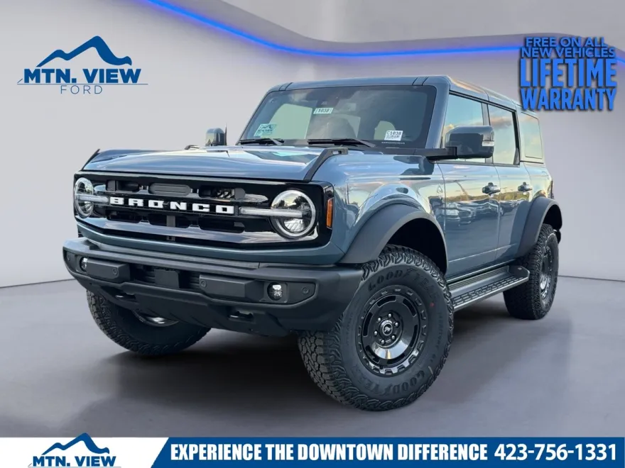 2025 Ford Bronco Outer Banks photo 1