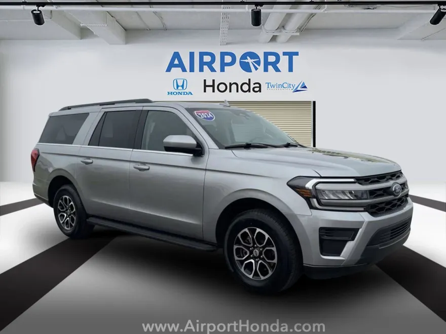 2024 Ford Expedition MAX XLT photo 1