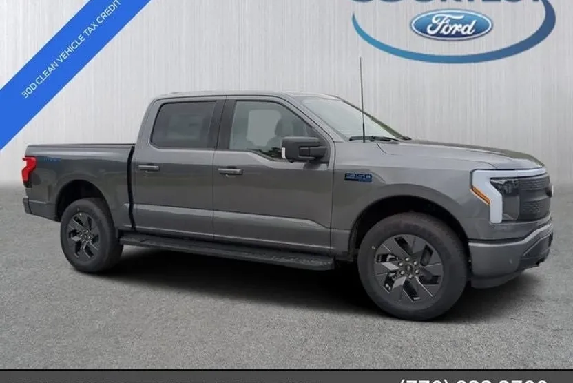 2025 Ford F-150 Lightning photo 1