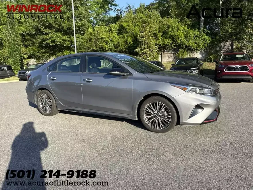 2024 Kia Forte GT-Line photo 1
