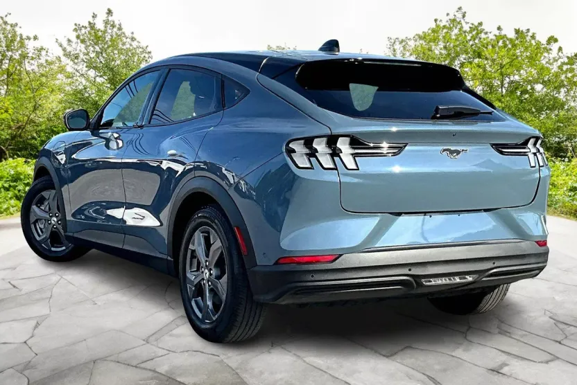 2023 Ford Mustang Mach-E Select photo 1