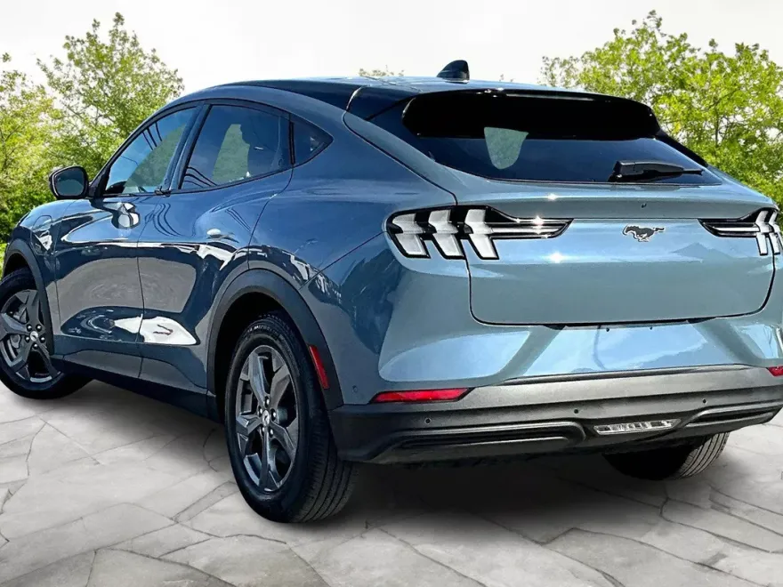 2023 Ford Mustang Mach-E Select photo 1