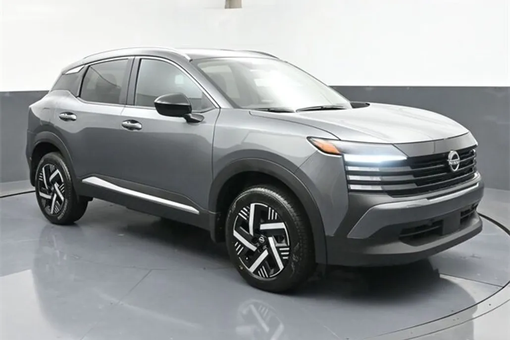 2026 Nissan Kicks SV photo 1