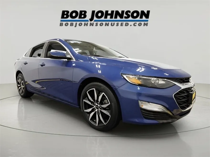 2023 Chevrolet Malibu RS photo 1