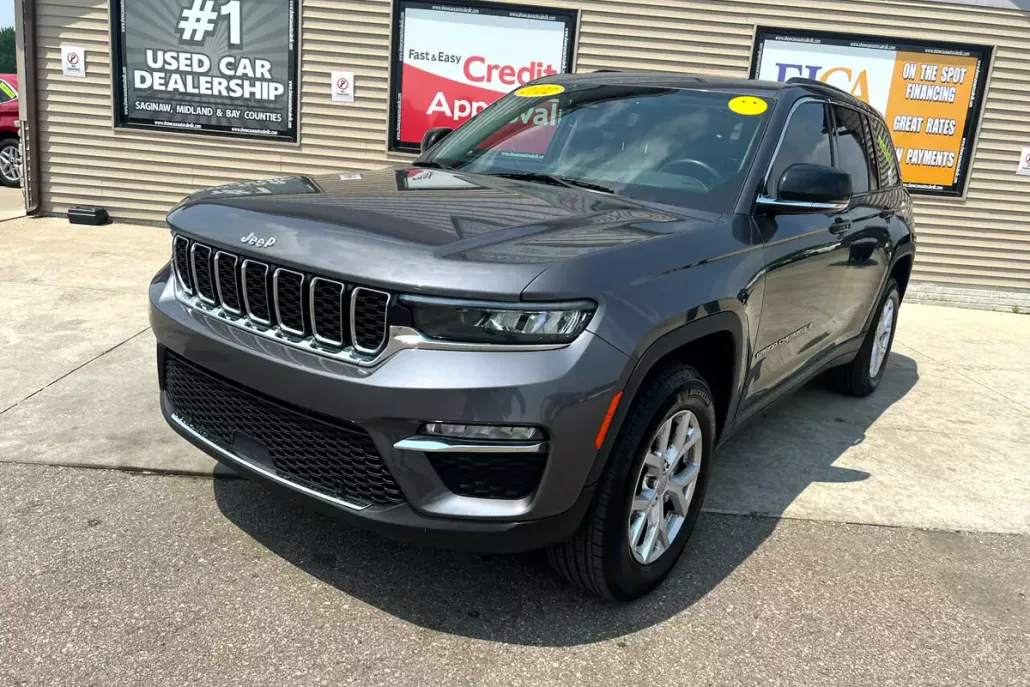 2022 Jeep Grand Cherokee Limited photo 1