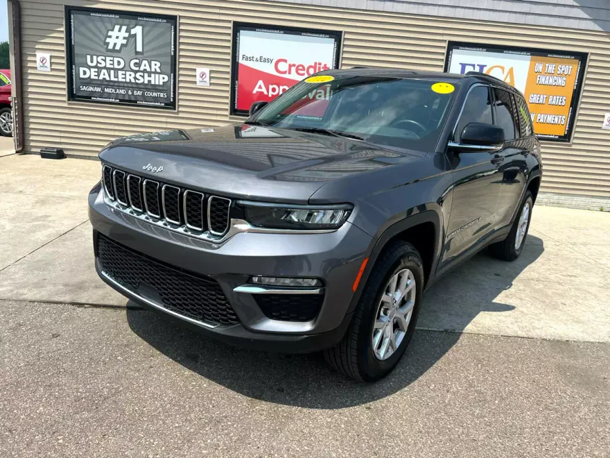 2022 Jeep Grand Cherokee Limited photo 1