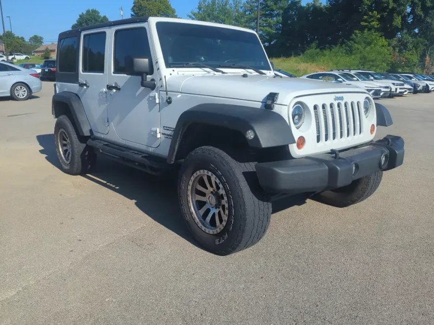 2013 Jeep Wrangler Unlimited Sport photo 1
