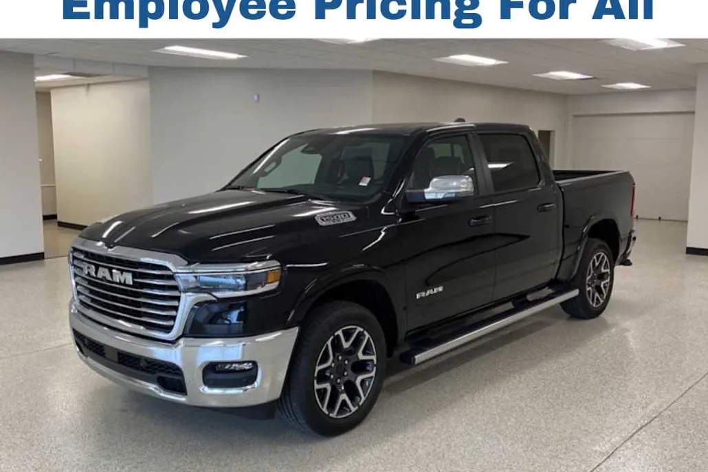2025 Ram 1500 Laramie photo 1