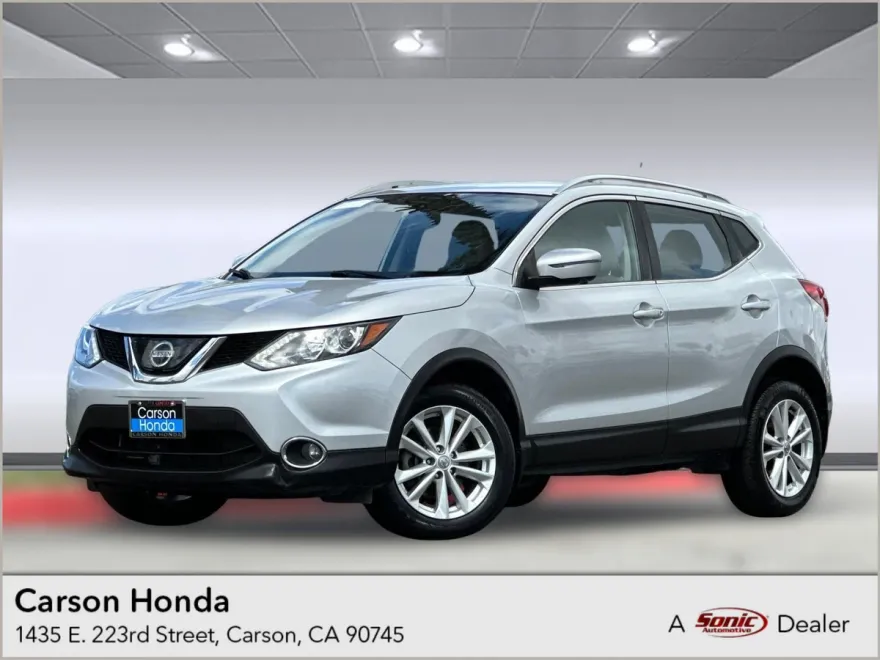 2018 Nissan Rogue Sport SV photo 1