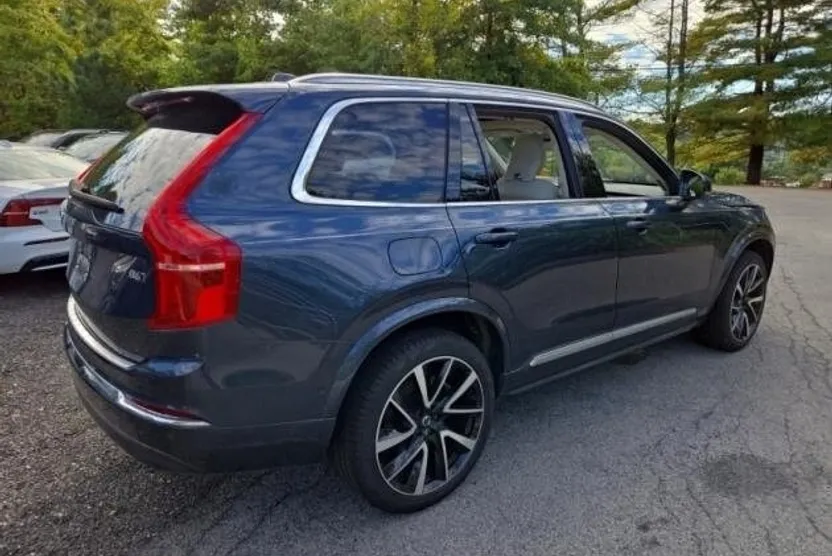 2024 Volvo XC90 Ultimate photo 1