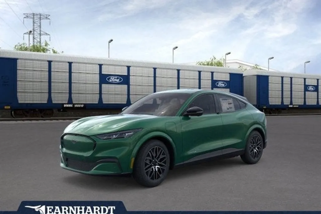 2025 Ford Mustang Mach-E Premium photo 1
