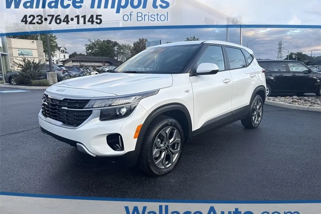2025 Kia Seltos LX photo 1